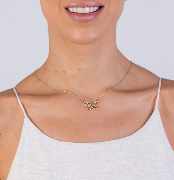 colar-borboleta-colorida-pedras-brasileiras