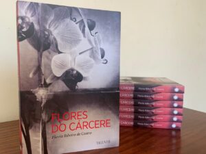 Colar Borboleta Colorida: uma joia carregada de significados