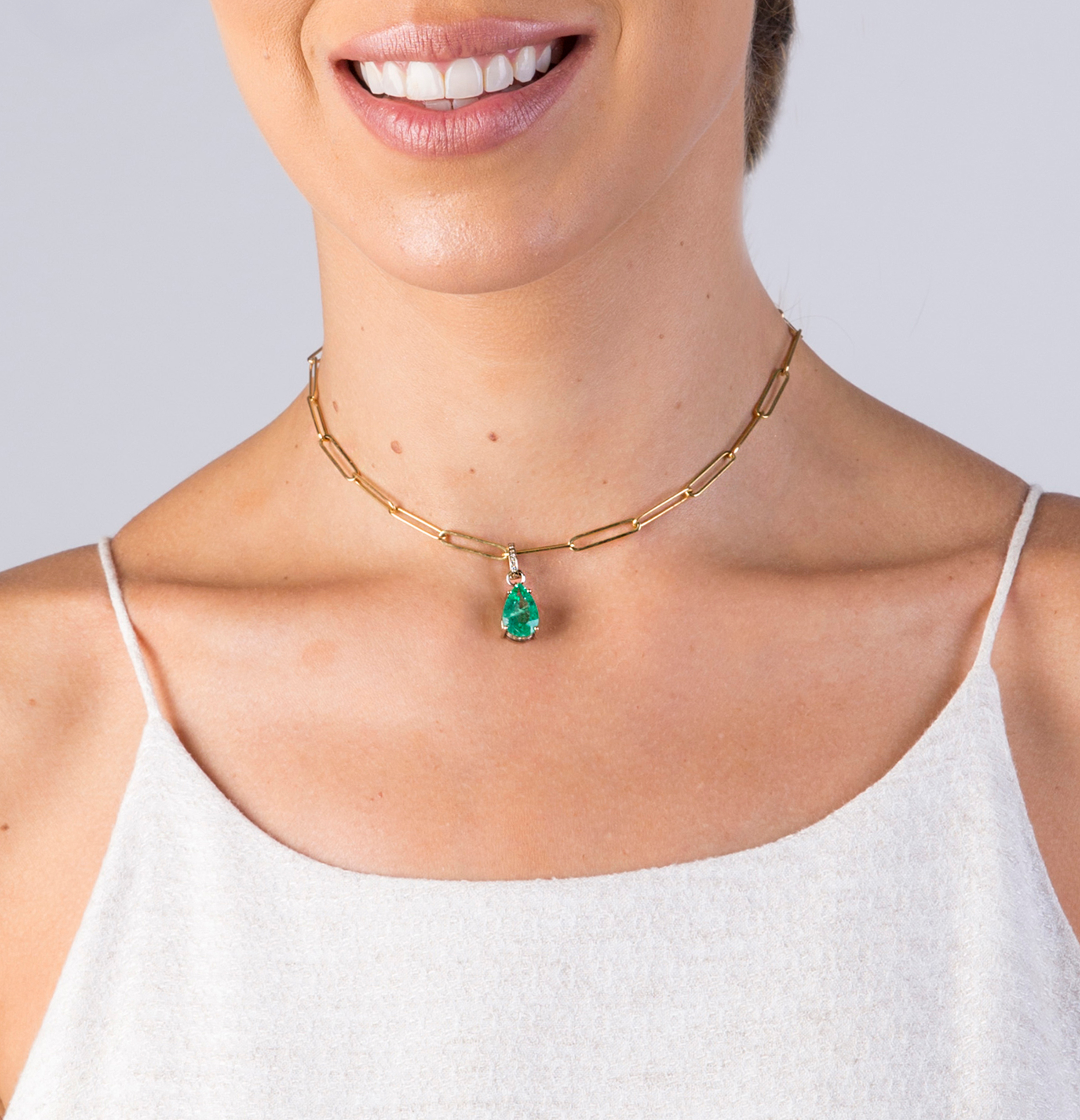 choker-com-pingente-joie-de-vivre-valentina-valcareggi