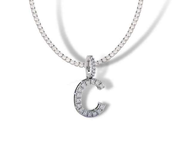 pingente-inicial-C-valentina-valcareggi